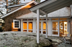 Cedar-Shake-Roof-Whitten-Architects-Gardenista